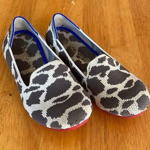Excellent condition Rothy’s cowgirl loafer in US Kid 12 size / EU 30 / UK 11